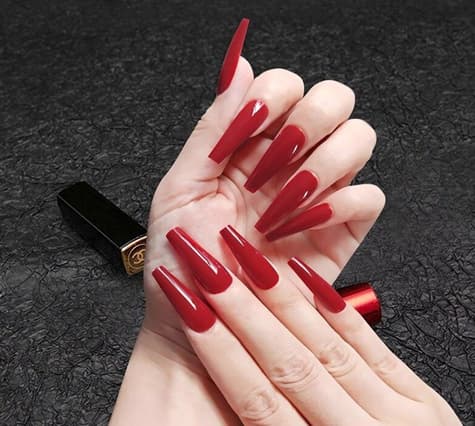 MANICURE & PEDICURE